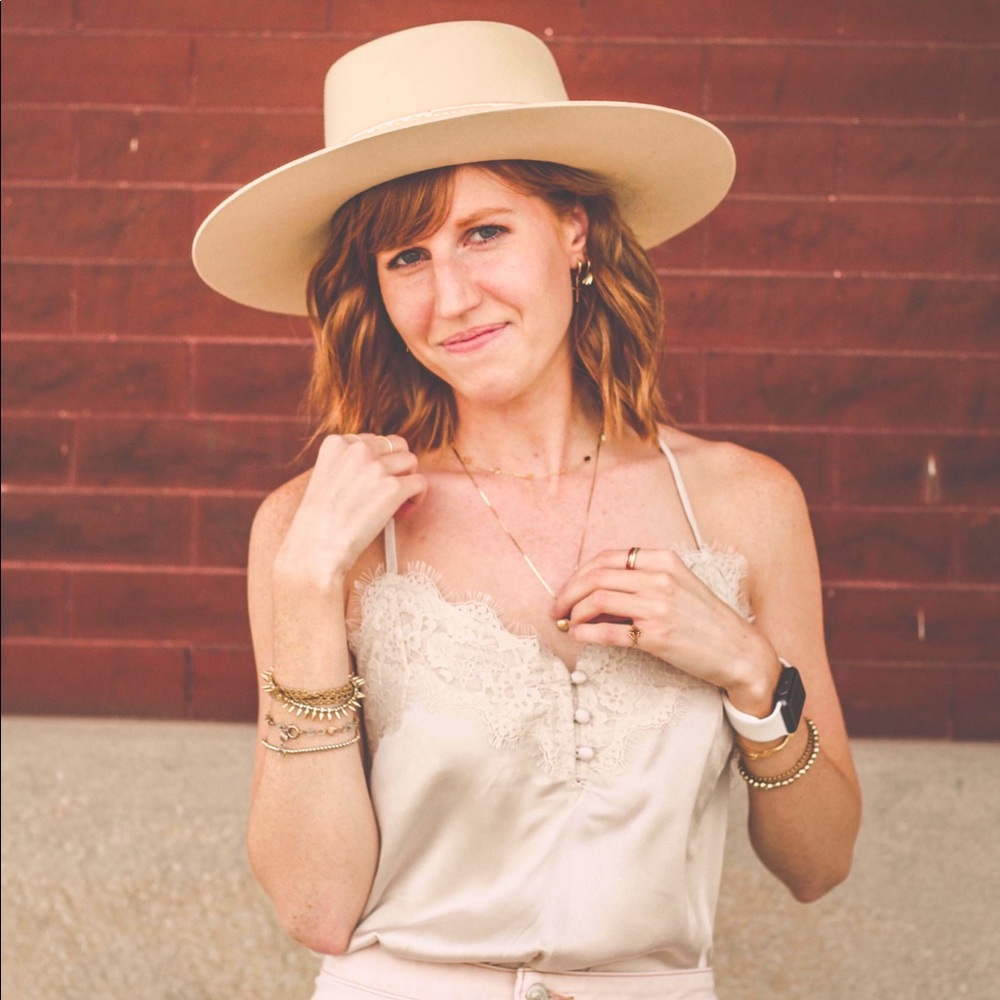 follow me on insta💕🥵